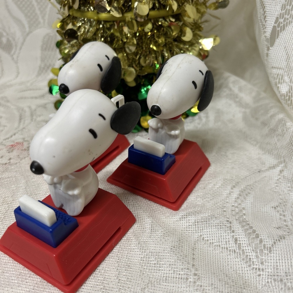 The Peanuts Snoopy 2018 McDonalds Happy Meal Toys‎ - Lot of 3 Stocking Stuffers